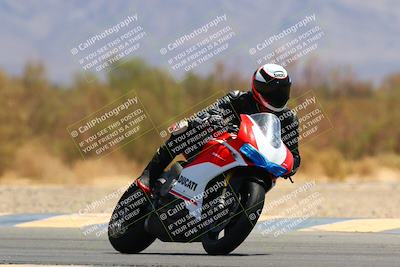 media/May-15-2022-SoCal Trackdays (Sun) [[33a09aef31]]/Turn 7 (1145am)/